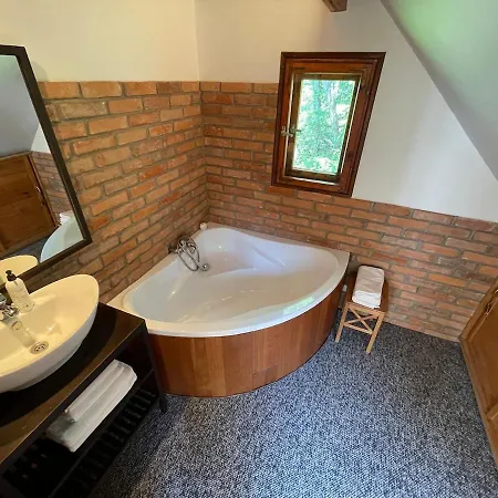Dom Letniskowy Amalka, Sauna, Basen, Balia Nyaraló Podiazy
