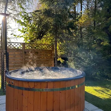 Prázdninový dům Dom Letniskowy Amalka, Sauna, Basen, Balia Podiazy